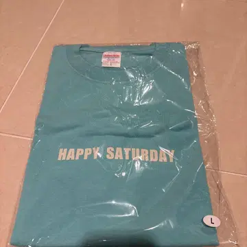 아카니시 진 WEEKEND T셔츠