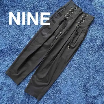 NINE 레이스업 코르셋 테이퍼드 팬츠 블랙