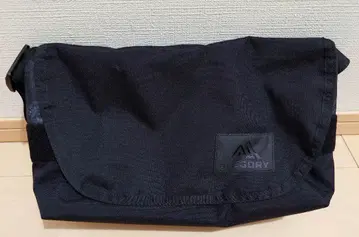 그레고리 블랙 태피스트리