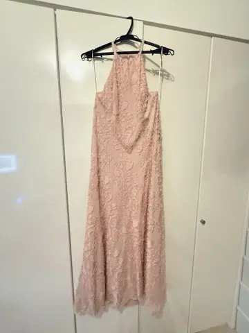 ZARA 홀터넥 구조 원피스
