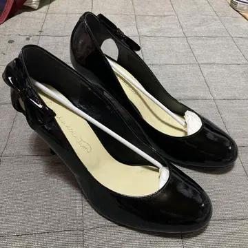 블랙 리본 포함 하이힐