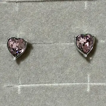SWAROVSKI 핑크 하트 귀걸이 각인 있음