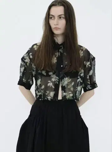 CLANE SHEER FLOWER SHORTSLEEVESHIRTS
