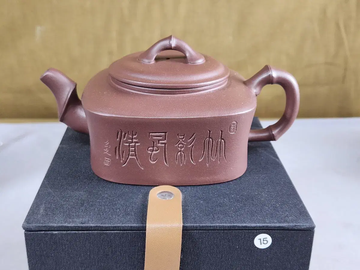 Chinese pottery Zisha teapot, neat, good clay, recommended for practical use by those with discerning eyes.