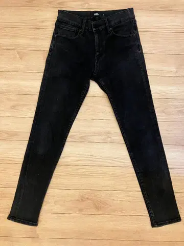 AZUL by MOUSSY 블랙 스키니 데님 S 사이즈