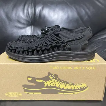 새상품 keen 유니크 샌들