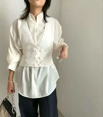 UNDRESSED LADY KUNG FU SHIRT AMERI