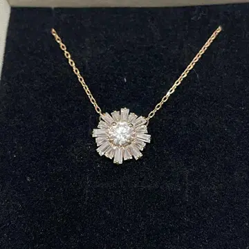 SWAROVSKI 눈꽃 모티브 목걸이 크리스탈