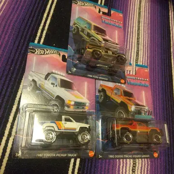 Hot Wheels TUBULAR TRUCKS