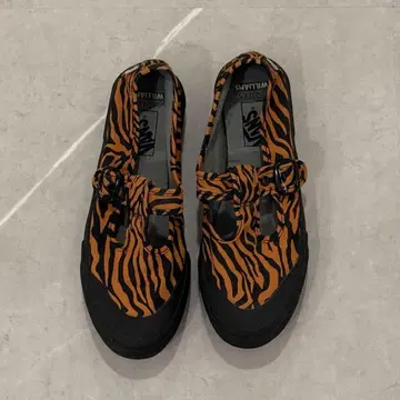 VANS Ashley Williams 콜라보 스니커즈 24.5cm