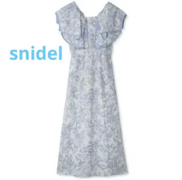 snidel 프릴 장식 꽃무늬 슬리브리스 원피스
