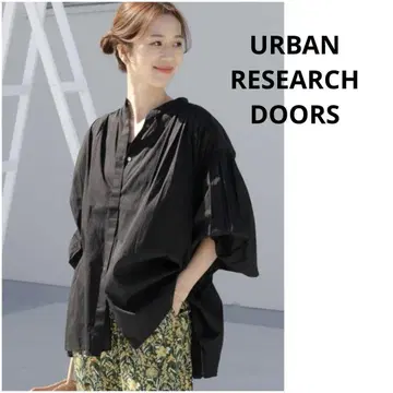 URBAN RESEARCH DOORS 코튼 보일 개더 블라우스