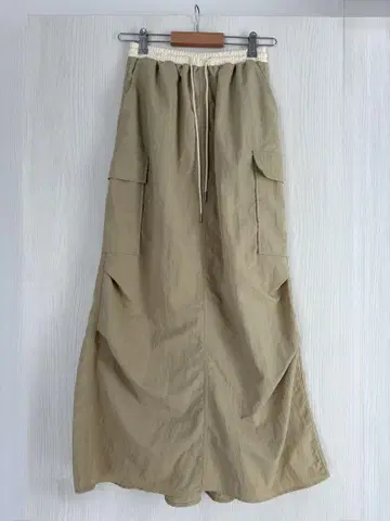 미사용 새상품 롱 스커트 HUNCH