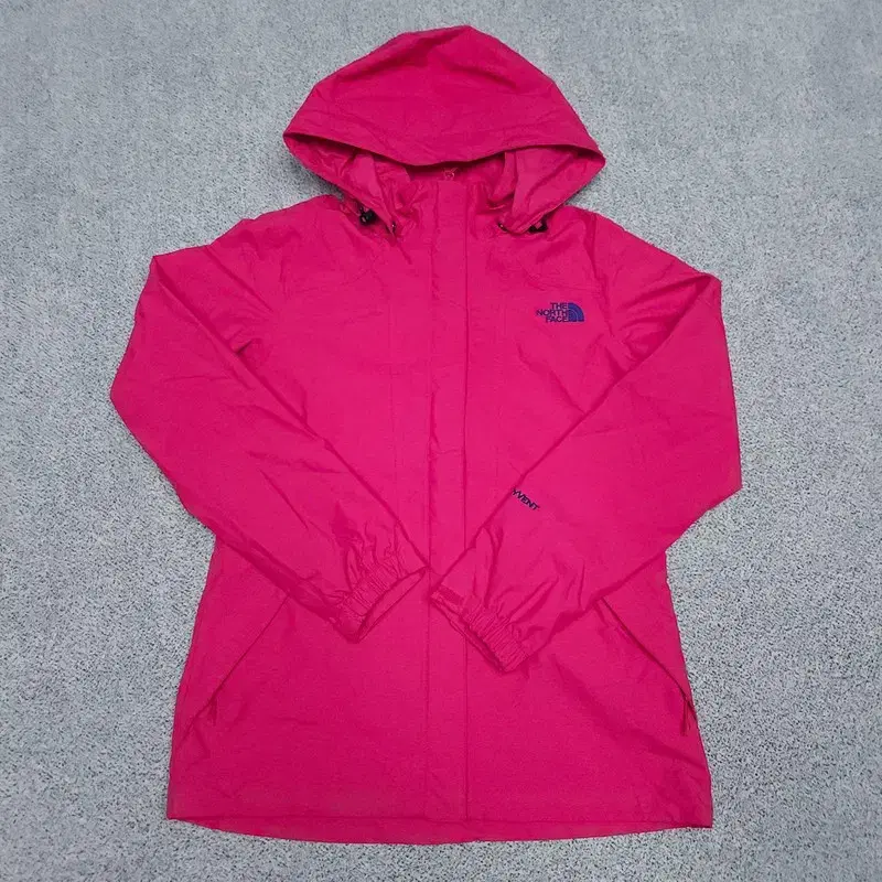 [85] The North Face Windbreaker Jacket