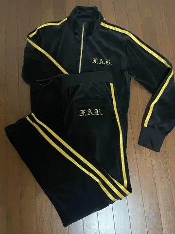 F.A.B. 벨로아 원단 셋업