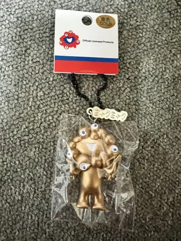 만박 미야쿠미야쿠 pvc 입체 키링 골드 컬러