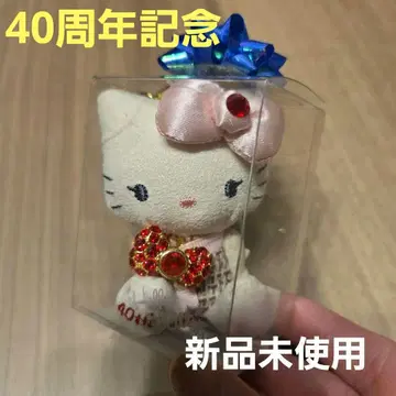 스와로브스키 헬로키티 마스코트 브로치 D4451