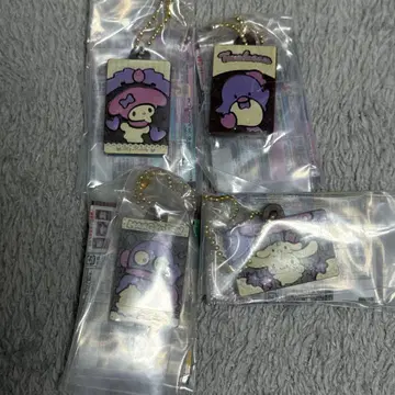 산리오 캐릭터즈 캐러파키 초콜릿 미니어처 컬렉션
