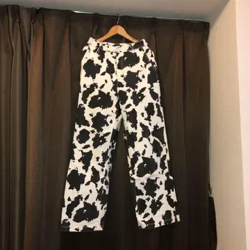 SHAGGIE 카우 패턴 와이드 팬츠