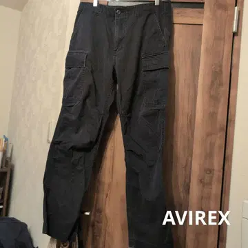 AVIREX 블랙 카고 팬츠