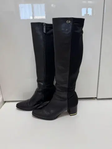 Calvin Klein 캘빈클라인 가죽 부츠