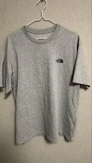 THE NORTH FACE 그레이 T셔츠 L사이즈
