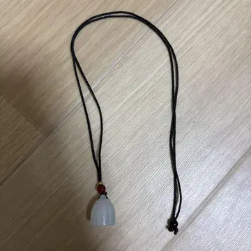 캡 타입 시로이시 롱 목걸이