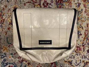 단종 FREITAG F12 DRAGNET