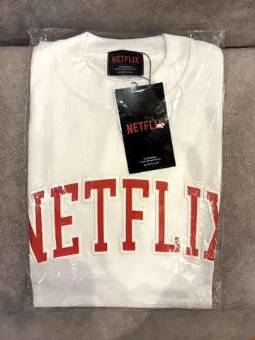 NETFLIX 로고 T셔츠 화이트 새상품