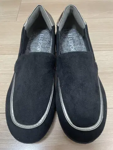 ELLES SPORT 블랙 슬립온 23.5cm