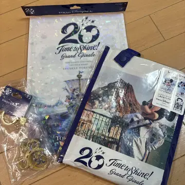 TDS 20주년 타임 투 샤인 디즈니 키체인 돗자리 외