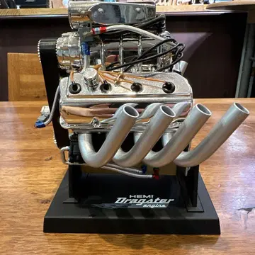 HEMI DRAGSTER 엔진 모형