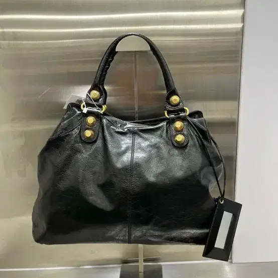 발렌시아가 자이언트 모터백 라지