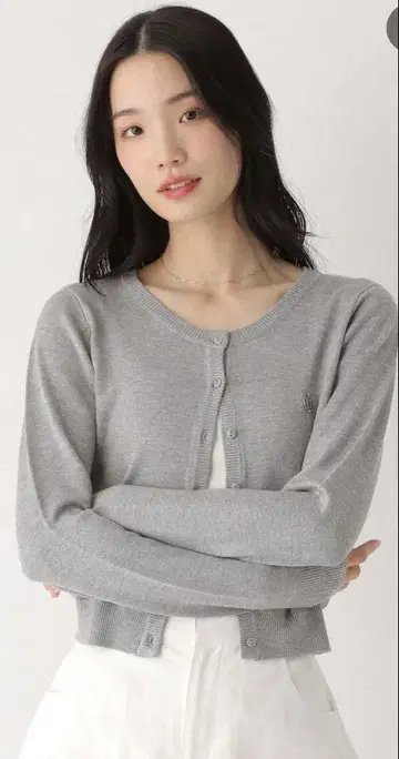 andST 모티브 컴팩트 가디건 K-스타일