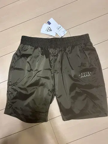 올리브색 폴리에스테르 숏팬츠 7XL 무타