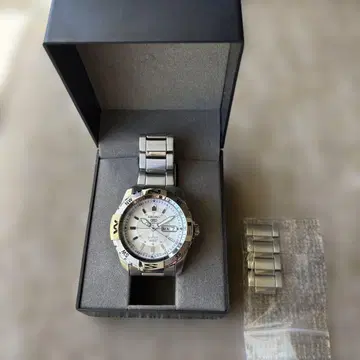 SEIKO 5 스포츠 SNZJ03J1 자동 와인딩 손목시계