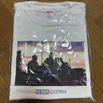 베리굿맨 프린트 화이트 롱 T