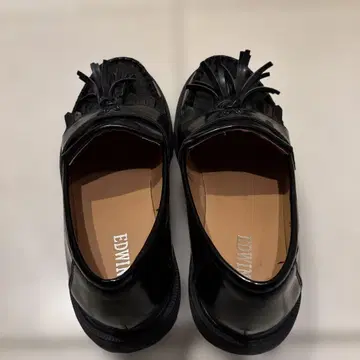 EDWIN 블랙 프린지 로퍼