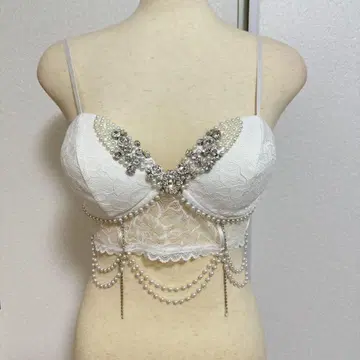[ sugar ] 화이트 뷔스티에 펄 비쥬