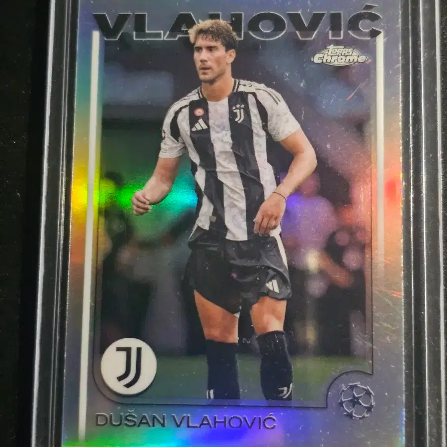 24/25 Topps Chrome Juventus Dusan Vlahovic Refractor Soccer Card  #두산블라호비치,#유벤투스카드,#탑스크롬,#축구카드,#스포츠카드 on Bunjang Global Site.