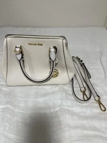 MICHAEL KORS 화이트 핸드백