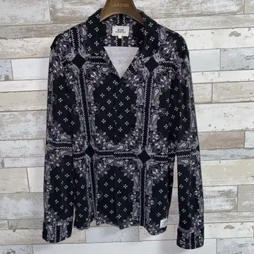THE CRIMIE 반다나 패턴 오픈 카라 셔츠 sizeS