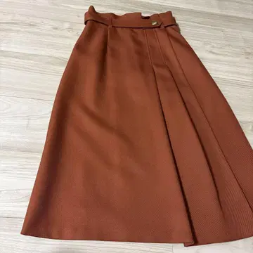 오렌지 플레어 스커트 안감 부착