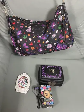 초레어 ANNASUI 키티 숄더백 나일론 뷰러 소품함