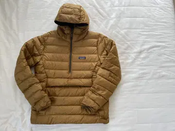 [ 새상품급 ] Patagonia 다운 스웨터 후디 풀오버 골드 M