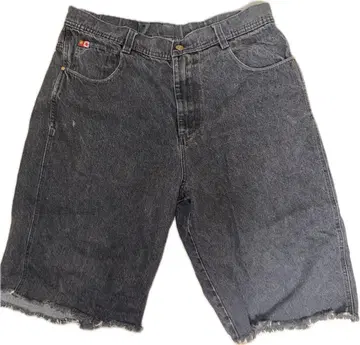 사우스폴 블랙 숏팬츠 (밑단 커팅)