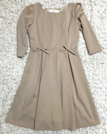 tocco closet 토코 클로젯 원피스 베이지 7부 소매