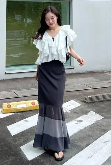 [미사용 새상품 택 포함] 쉬폰 티어드 머메이드 스커트 코코딜