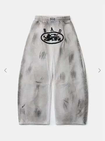 BADBLOOD Lion Patch 2 Way Curved Jogger