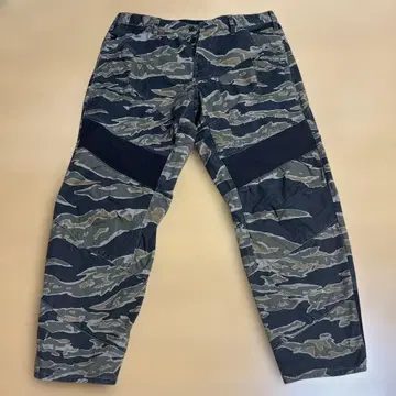 G-STAR RAW 카모플라쥬 카고 팬츠 절개 있음